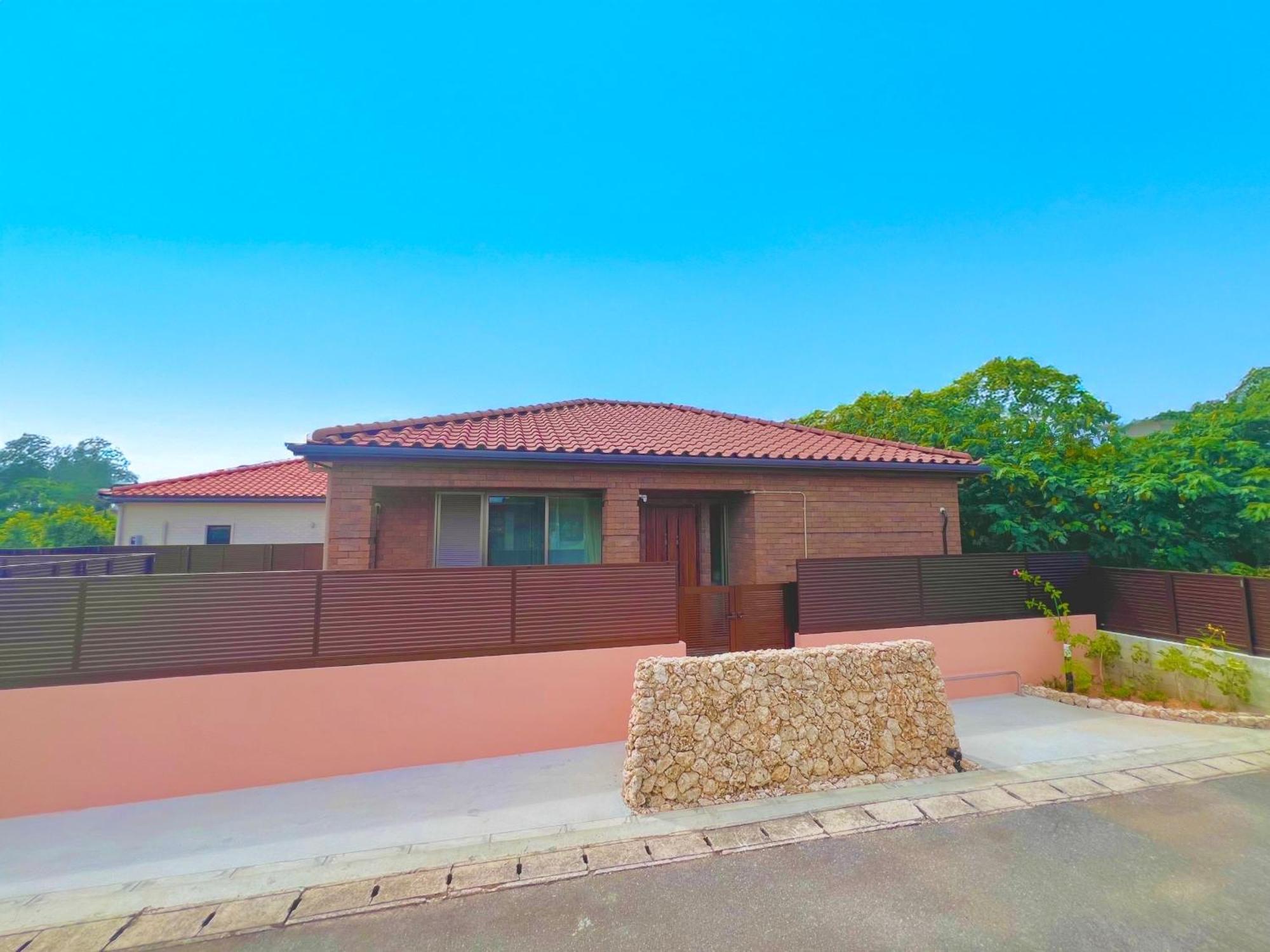 星降る夜と天然木の香りに包まれる新築癒しの隠れ家ishigaki Villa En えん Esterno foto